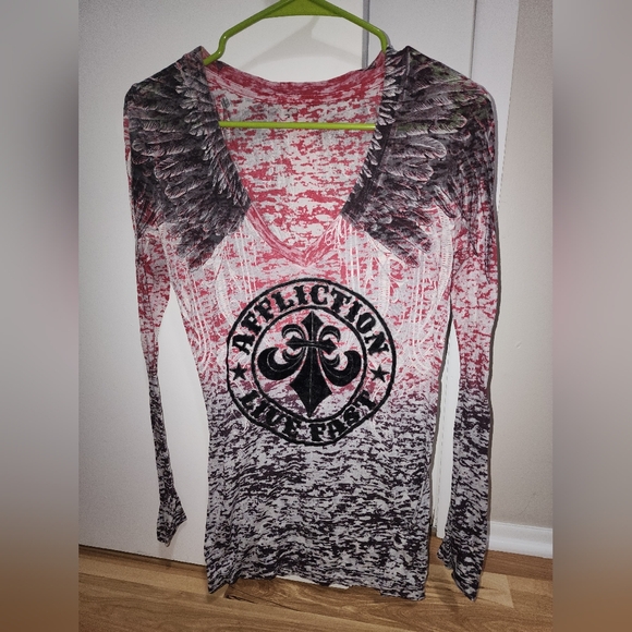 Affliction Long sleeved V-neck shirt - Picture 1 of 4